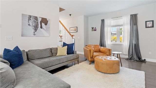 488 Long Street, Warwick, RI 02886