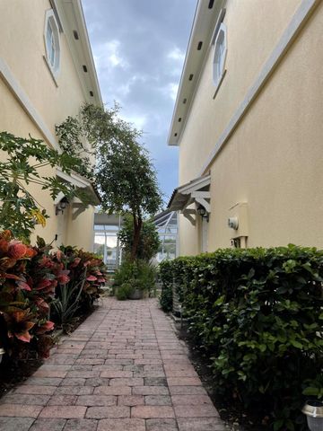 245 Fortuna Drive, Palm Beach Gardens, FL 33410