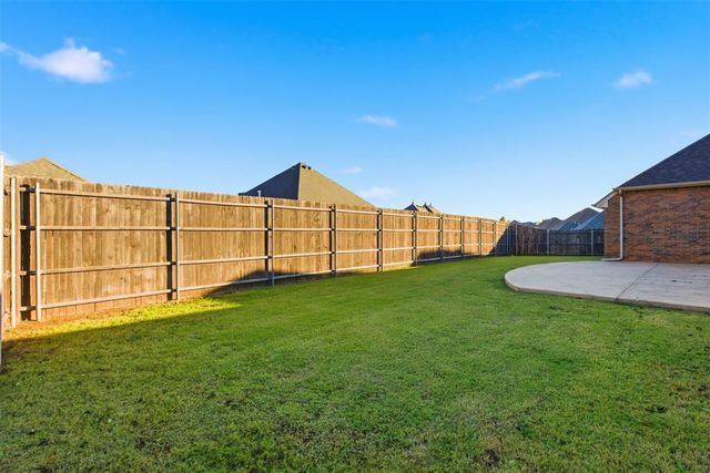 3000 Warwick Place, Edmond, OK 73013