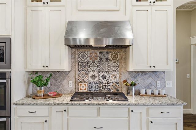 3000 Warwick Place, Edmond, OK 73013