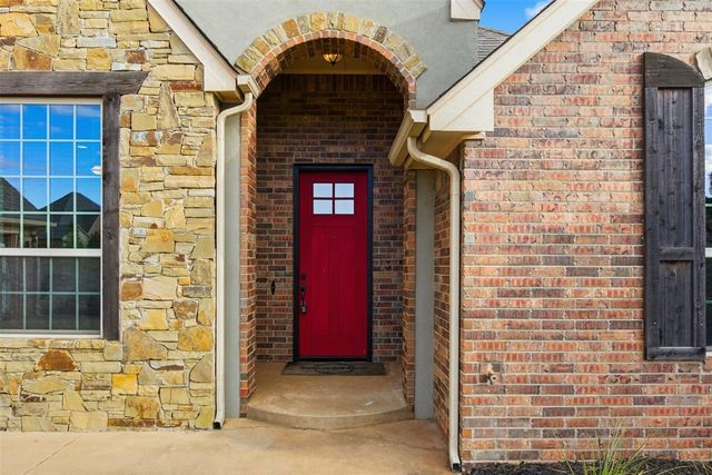 3000 Warwick Place, Edmond, OK 73013