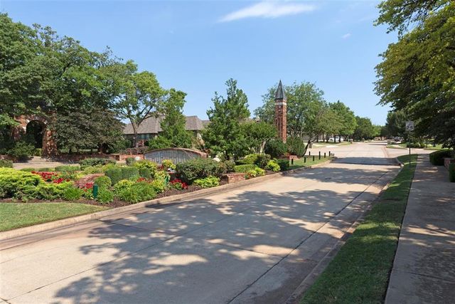 3000 Warwick Place, Edmond, OK 73013