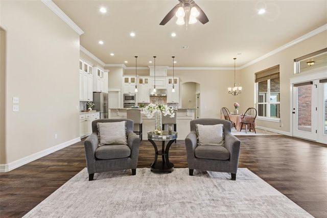 3000 Warwick Place, Edmond, OK 73013