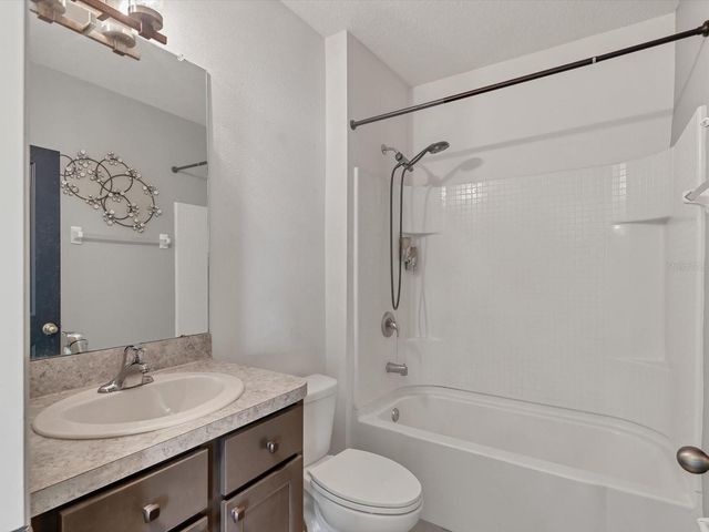 10003 GEESE TRAIL CIRCLE, Sun City Center, FL 33573