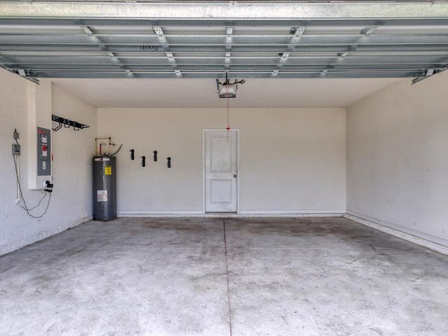 10003 GEESE TRAIL CIRCLE, Sun City Center, FL 33573