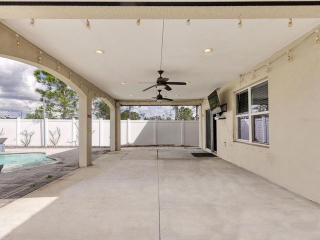 10003 GEESE TRAIL CIRCLE, Sun City Center, FL 33573