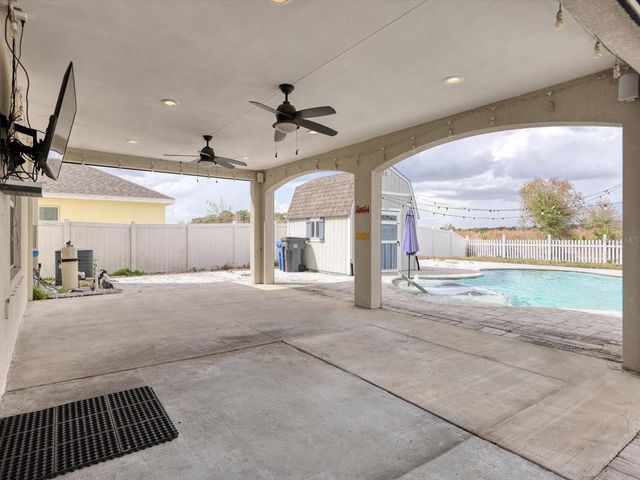 10003 GEESE TRAIL CIRCLE, Sun City Center, FL 33573