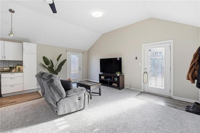 1404 S Butler Drive, Harrisonville, MO 64701