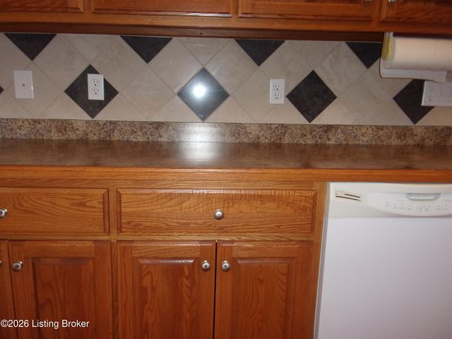 4085 Lawrenceburg Rd, Bloomfield, KY 40008