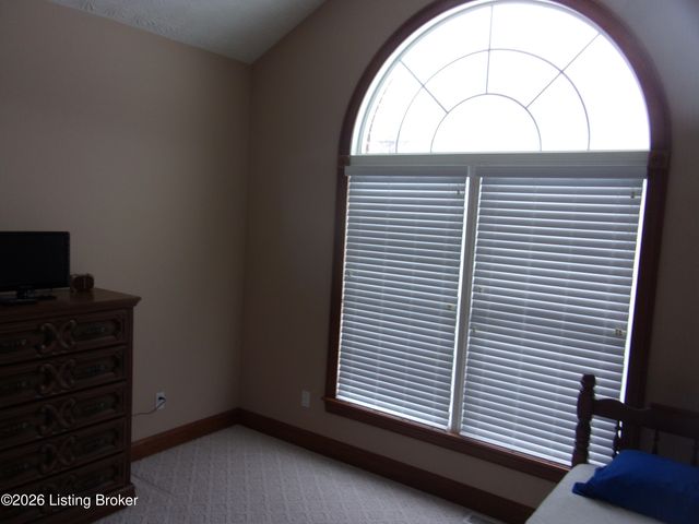 4085 Lawrenceburg Rd, Bloomfield, KY 40008