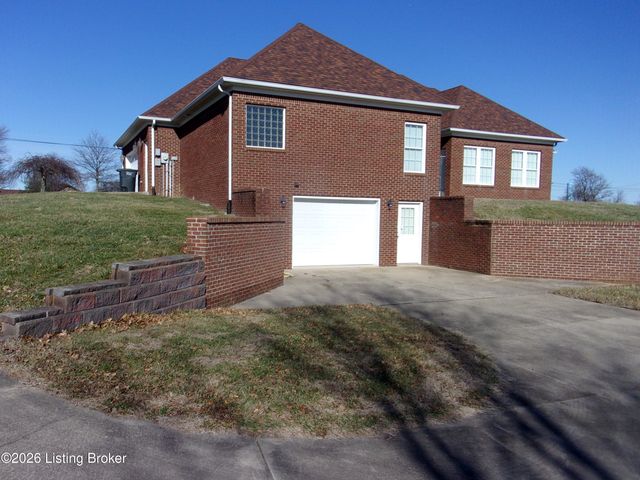 4085 Lawrenceburg Rd, Bloomfield, KY 40008