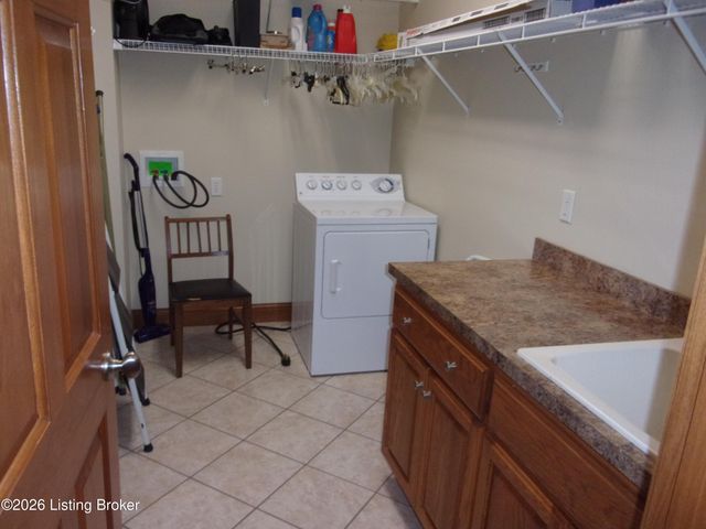 4085 Lawrenceburg Rd, Bloomfield, KY 40008