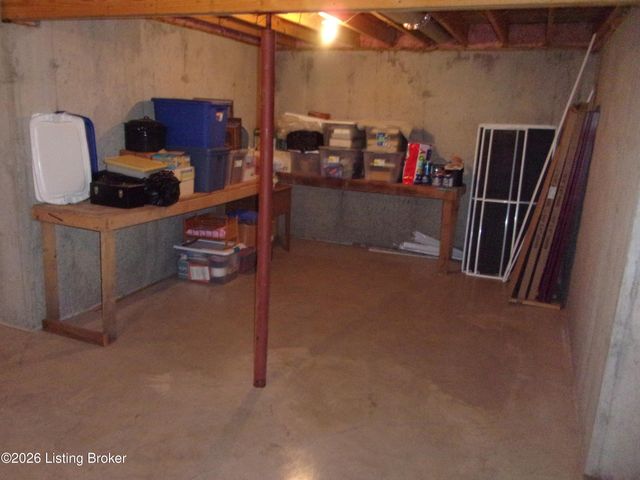 4085 Lawrenceburg Rd, Bloomfield, KY 40008