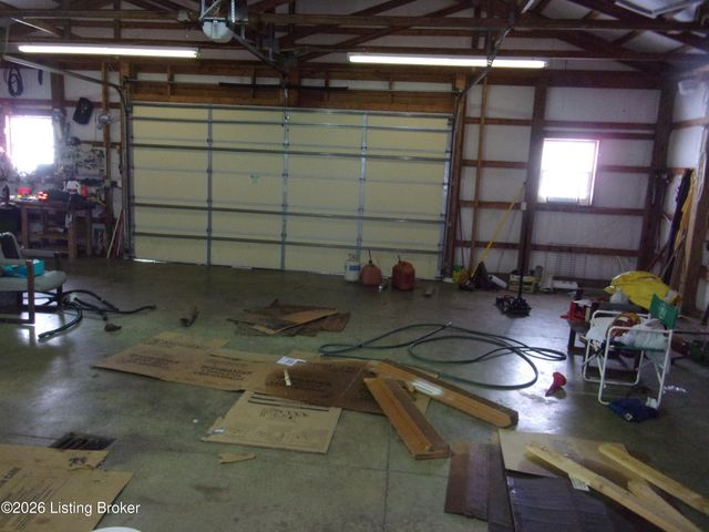 4085 Lawrenceburg Rd, Bloomfield, KY 40008