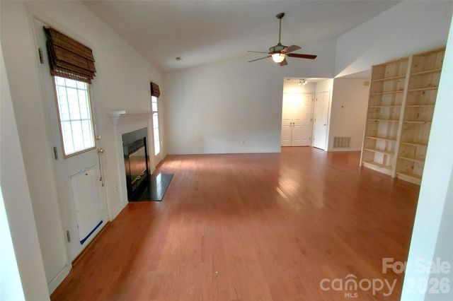 1016 Thorncrest Drive, Fletcher, NC 28732