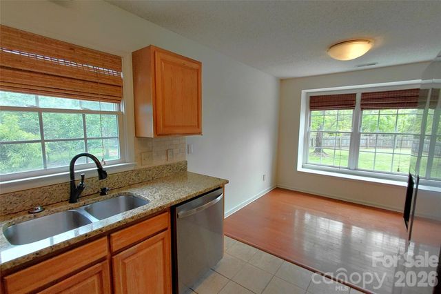 1016 Thorncrest Drive, Fletcher, NC 28732