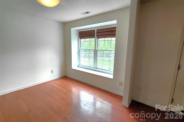 1016 Thorncrest Drive, Fletcher, NC 28732