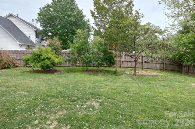 1016 Thorncrest Drive, Fletcher, NC 28732