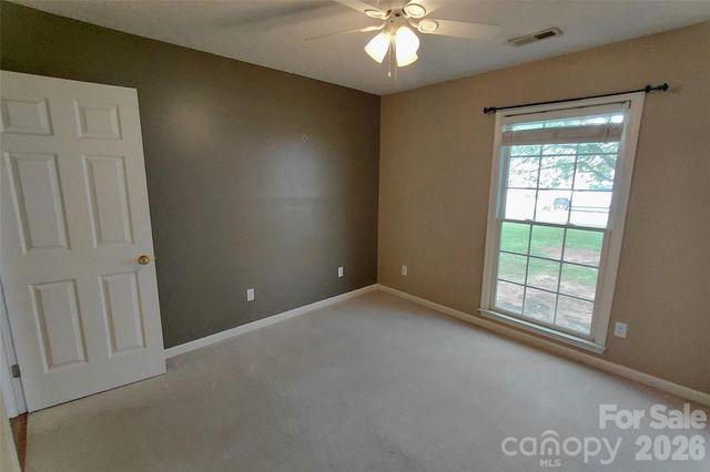 1016 Thorncrest Drive, Fletcher, NC 28732