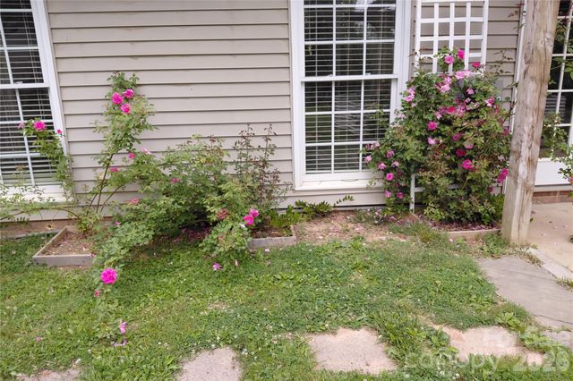 1016 Thorncrest Drive, Fletcher, NC 28732