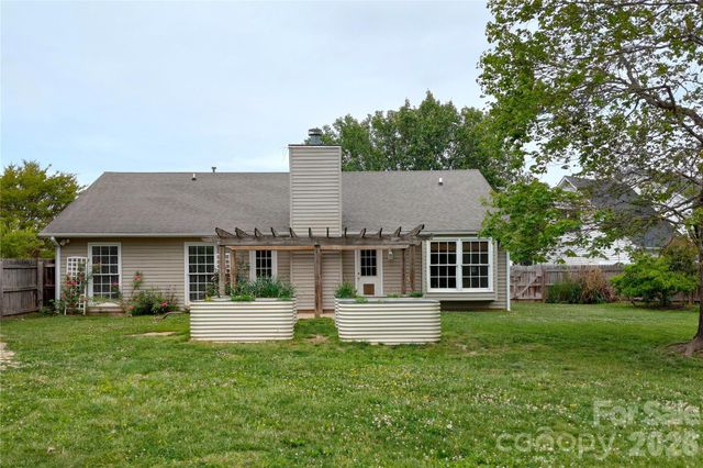 1016 Thorncrest Drive, Fletcher, NC 28732