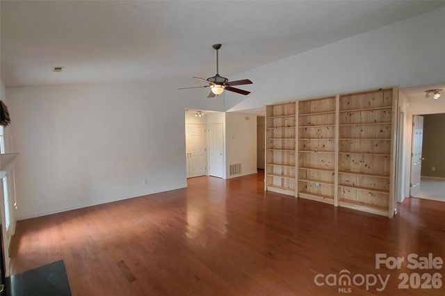 1016 Thorncrest Drive, Fletcher, NC 28732