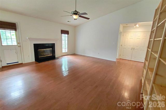 1016 Thorncrest Drive, Fletcher, NC 28732