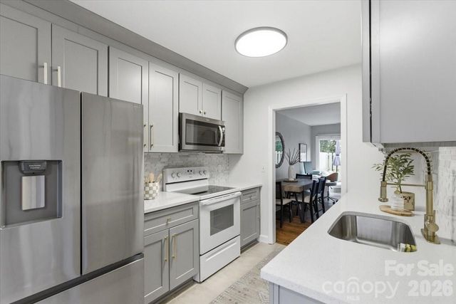 2705 New Hamlin Way, Charlotte, NC 28210