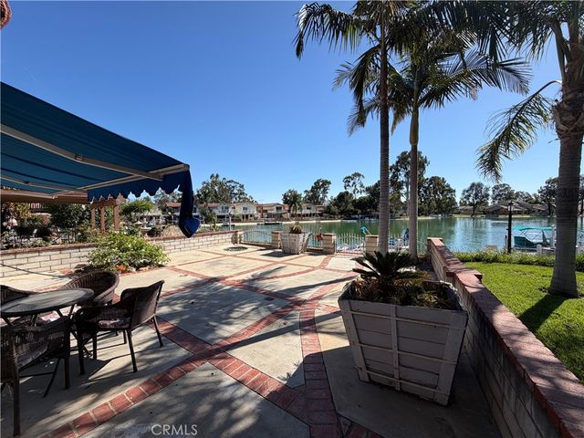 1553 Chalgrove, Corona, CA 92882
