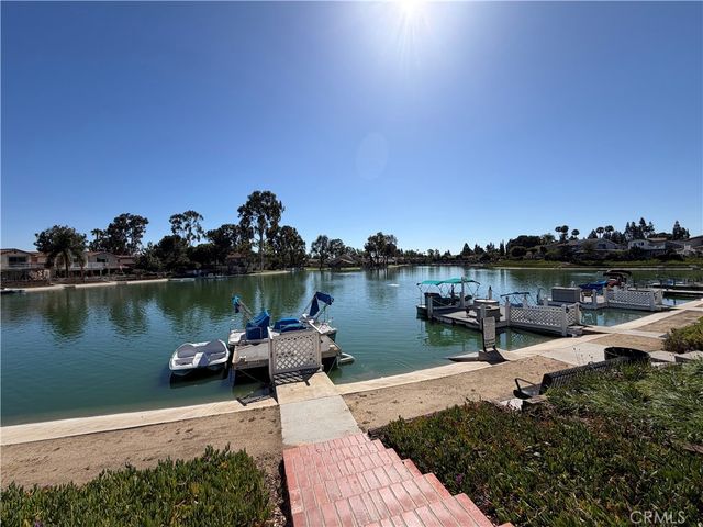 1553 Chalgrove, Corona, CA 92882