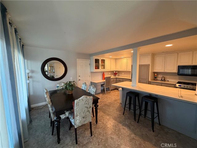 1553 Chalgrove, Corona, CA 92882