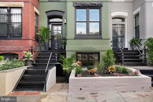 421 4TH ST NE, Washington, DC 20002