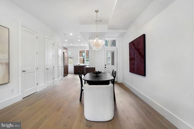 421 4TH ST NE, Washington, DC 20002