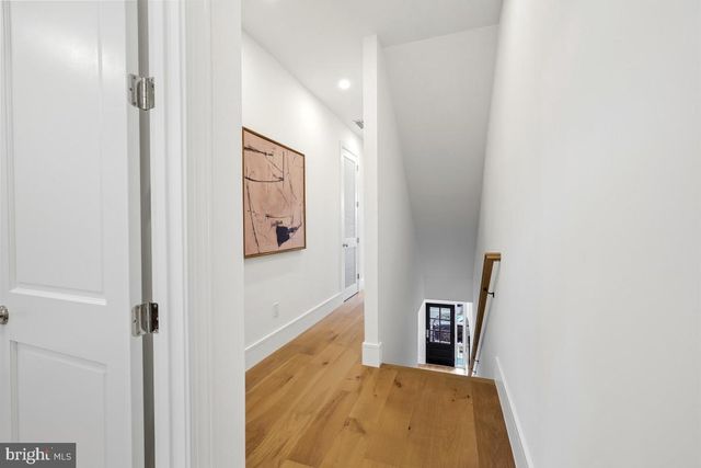 421 4TH ST NE, Washington, DC 20002