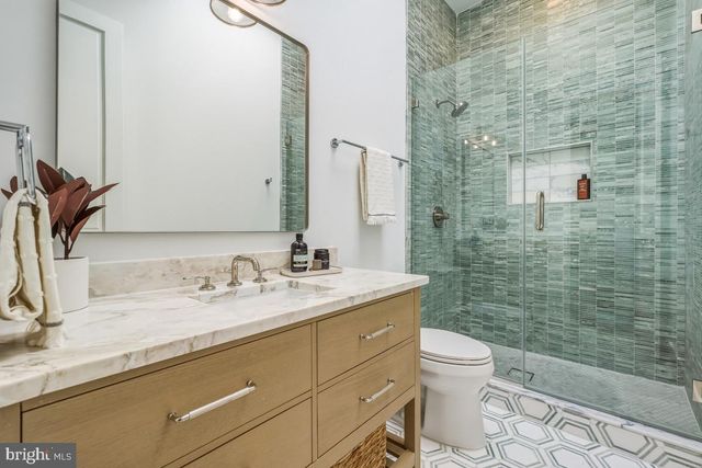 421 4TH ST NE, Washington, DC 20002