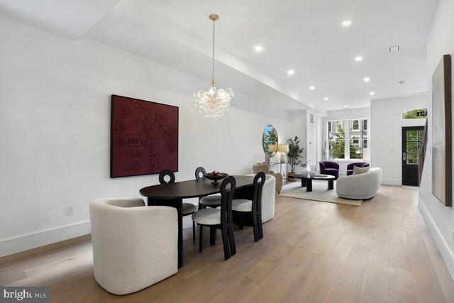 421 4TH ST NE, Washington, DC 20002