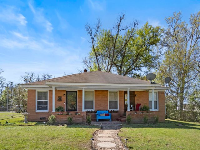 290 Lynch Street, Hawkins, TX 75765