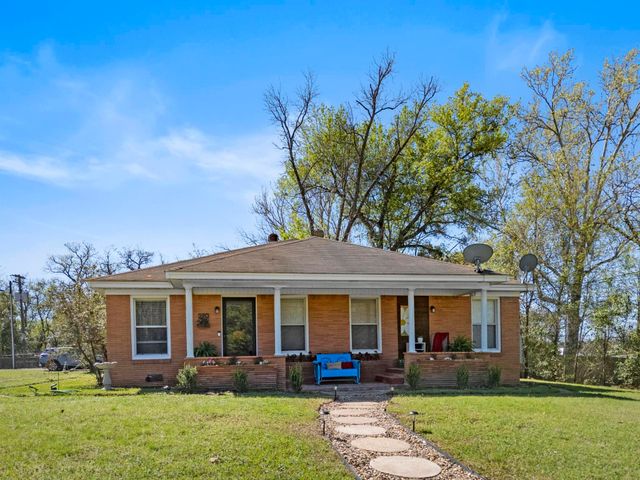 290 Lynch Street, Hawkins, TX 75765