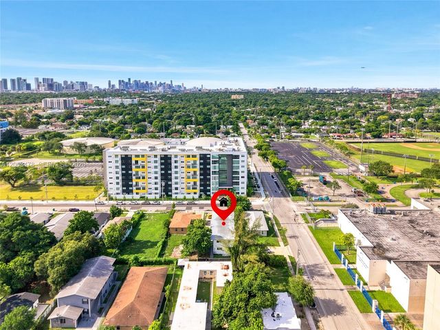 925 NW 69th St 2, Miami, FL 33150
