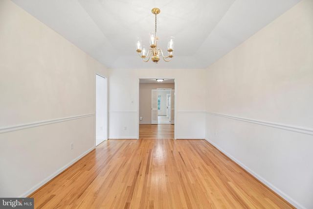 5204 HOLDEN ST, Fairfax, VA 22032