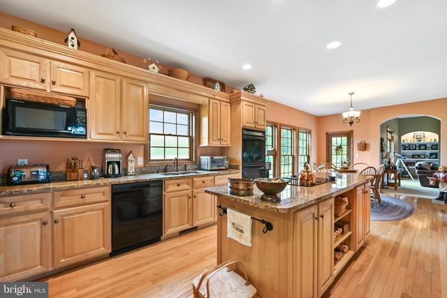 1495 MIDSTATE RD, Felton, DE 19943