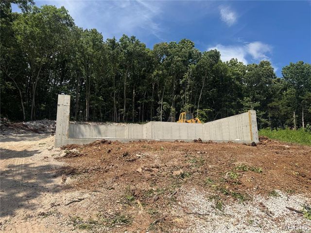 10967 Village Drive W, Foristell, MO 63348