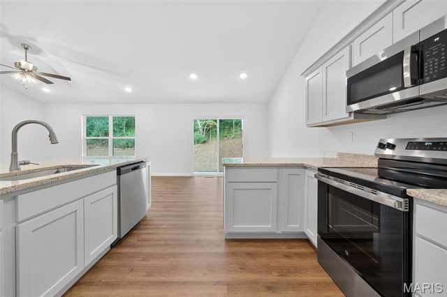10967 Village Drive W, Foristell, MO 63348