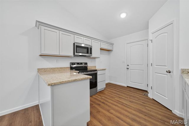 10967 Village Drive W, Foristell, MO 63348