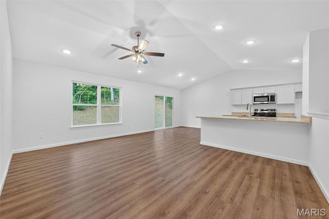 10967 Village Drive W, Foristell, MO 63348