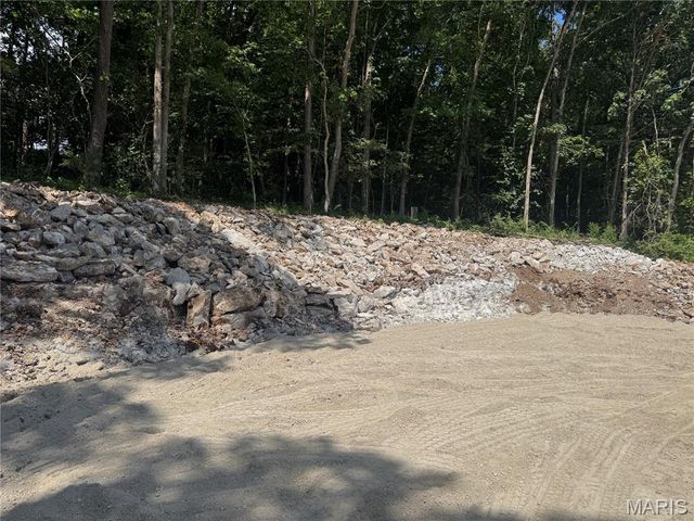 10967 Village Drive W, Foristell, MO 63348