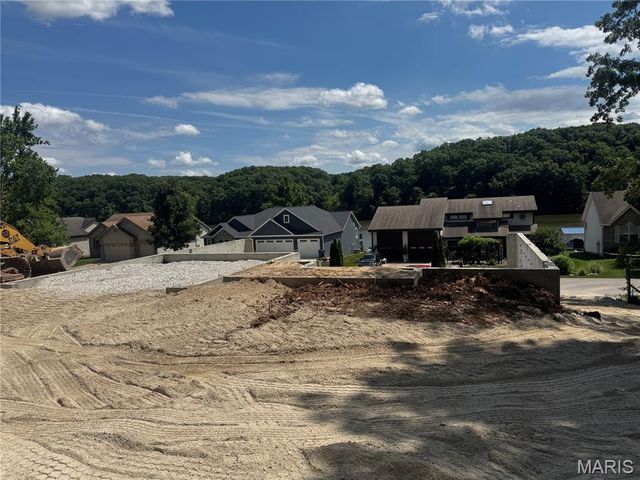 10967 Village Drive W, Foristell, MO 63348