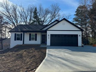 10967 Village Drive W, Foristell, MO 63348