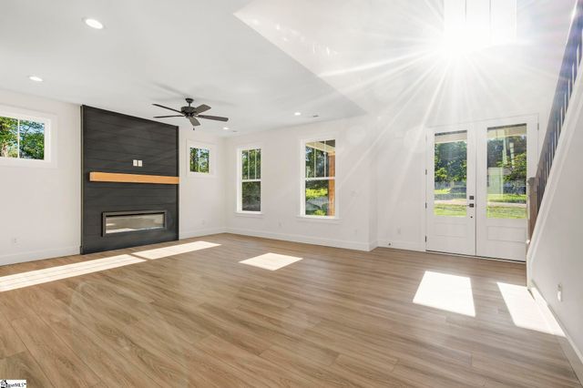 668 Flynn Road, Greer, SC 29651