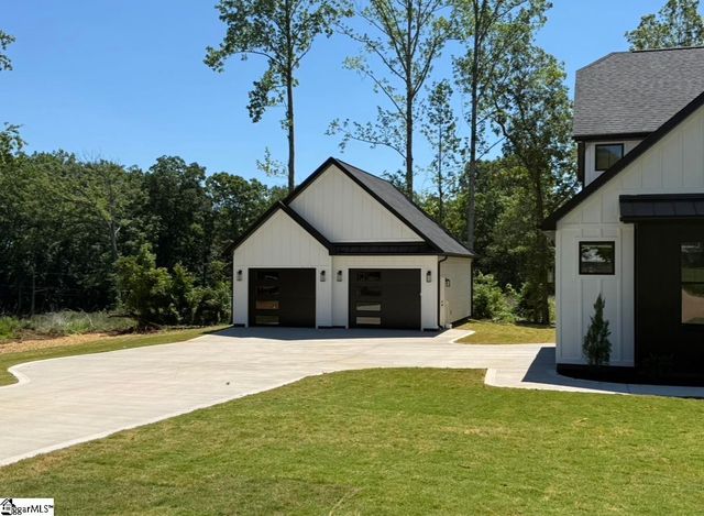 668 Flynn Road, Greer, SC 29651